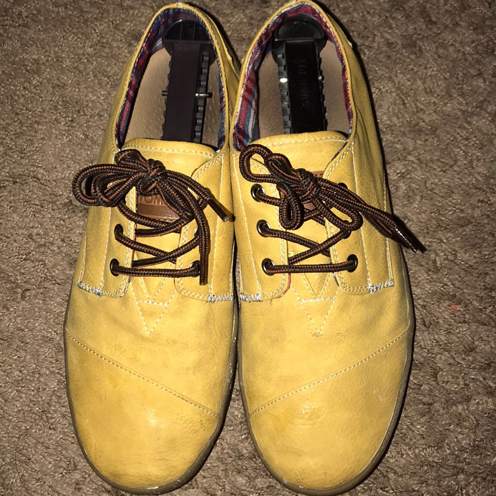 Toms shoes